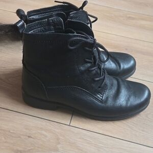 ECCO Touch 25 Lace Chukka Boots Sz EU38 US 7/7.5